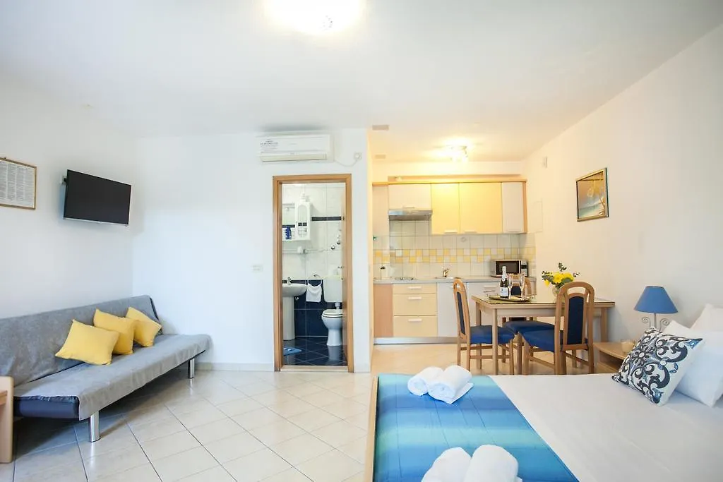 Apartments Barbara Trogir