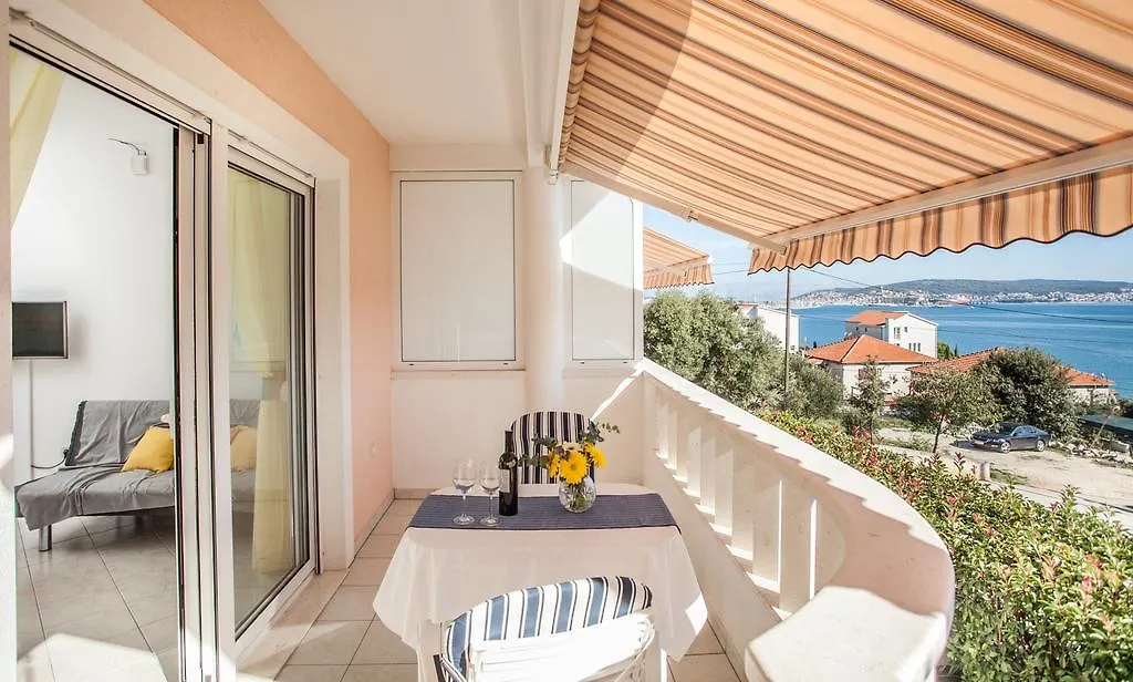 Apartments Barbara Trogir