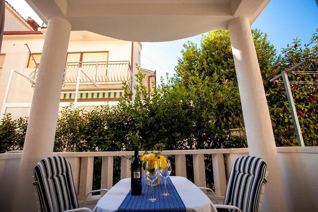 Apartments Barbara Trogir