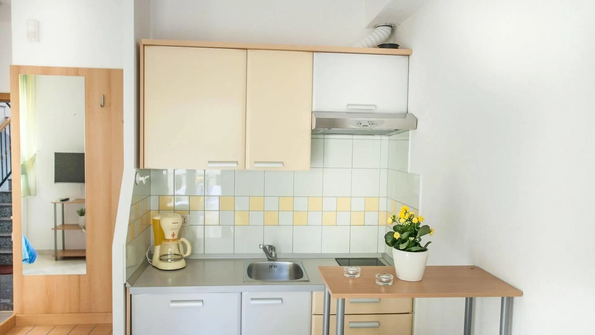 Apartments Barbara Trogir 0*,