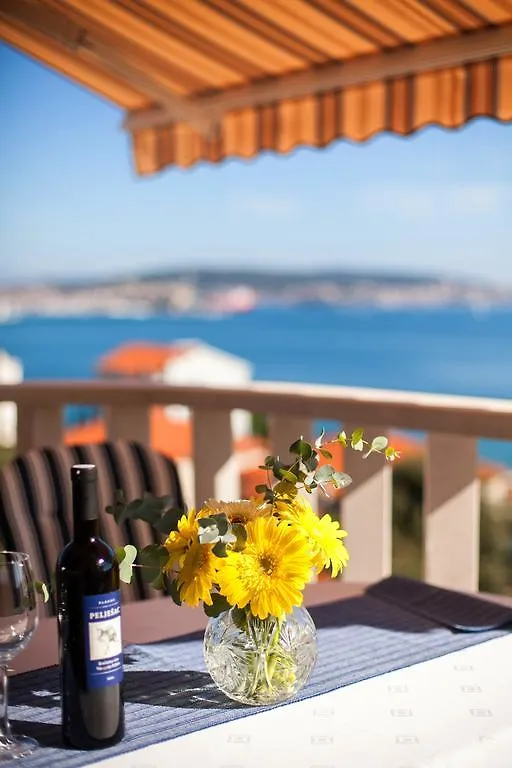 Apartments Barbara Trogir